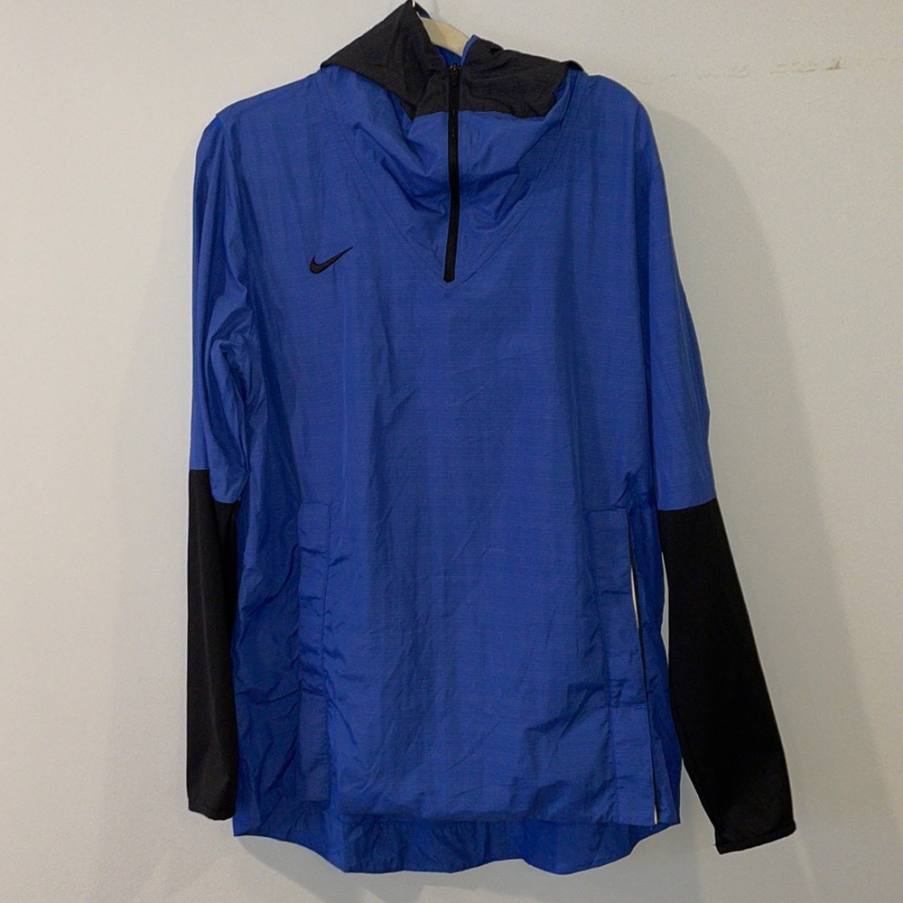 Nike Top